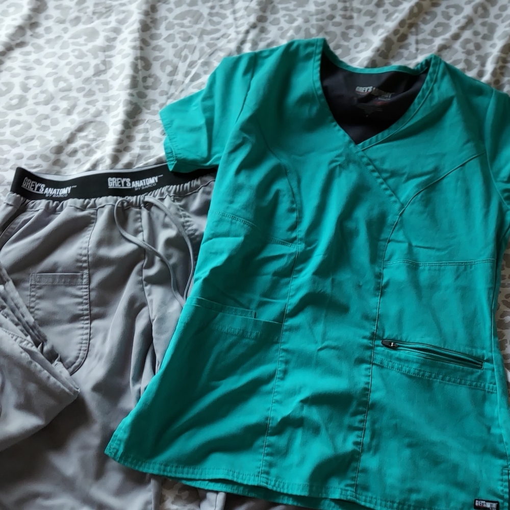 Scrubs